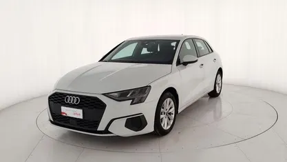 Usata Audi A3 Business 110 CV (80 kW) 2023 Bianco pastello Berlina