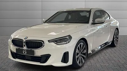 Bianco Usata 2023 BMW 220 Comfort Edition Coupé | 42.900 € (Molto cara)