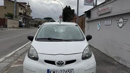 Usata Toyota Aygo Connect Style 68 CV (50 kW) 2011 Utilitaria