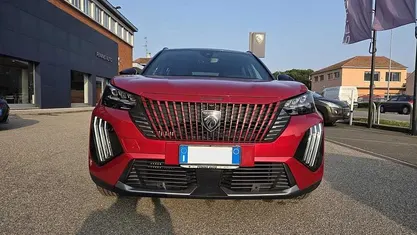 Usata Peugeot 2008 GT 131 CV (96 kW) 2023 SUV