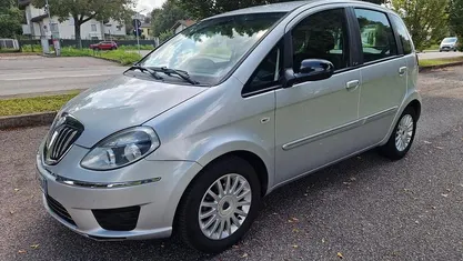 Usata Lancia Musa Gold 95 CV (69 kW) 2012 Monovolume