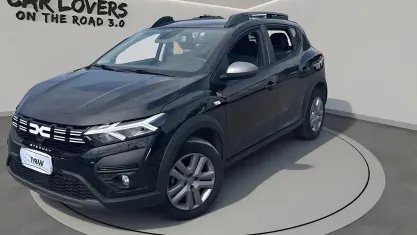 Usata Dacia Sandero Comfort 101 CV (74 kW) 2023 676 nero nacre met Utilitaria