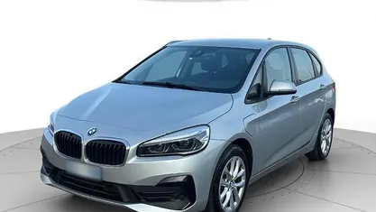 Usata BMW 225 Active Tourer iPerformance 136 CV (100 kW) 2021 Argento Monovolume