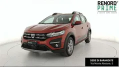 Rossa Usata 2022 Dacia Sandero Comfort Due volumi | 14.490 € (Buon prezzo)