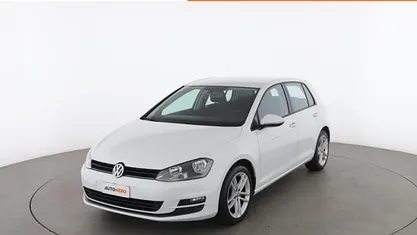 Usata 2015 VW Golf VII Trendline | 9899 € (Buon prezzo)