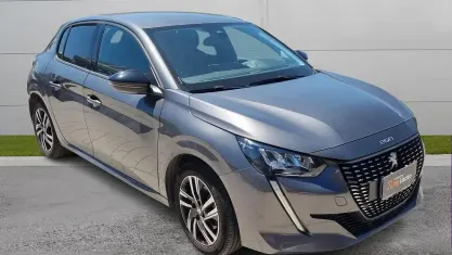 Usata Peugeot 208 Allure 101 CV (74 kW) 2023 Grigio artense Utilitaria