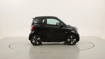 Usata Smart ForTwo Coupé Passion 41 kW (56 CV) 2021 Neronero Utilitaria