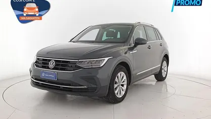 Usata VW Tiguan Life 150 CV (110 kW) 2023 Dolphin grey metallizzato SUV