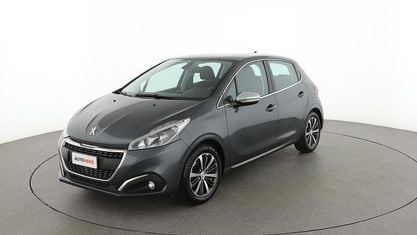 Usado Peugeot 208 Allure 82 CV (60 kW) 2016 Gris Utilitario