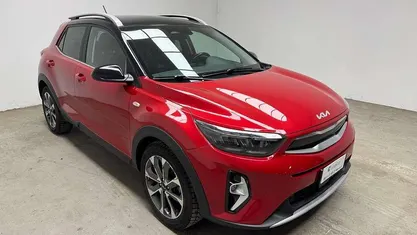 Usata Kia Stonic Style 101 CV (74 kW) 2022 Rosso SUV