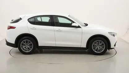 Usata Alfa Romeo Stelvio Business 160 CV (117 kW) 2021 SUV