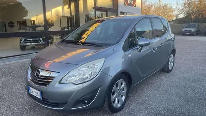 Usata Opel Meriva 120 CV (88 kW) 2013 Monovolume