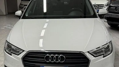 Usata Audi A3 Business 116 CV (85 kW) 2018 Bianco Berlina