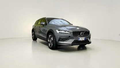 Usata Volvo V60 CC Ultimate 197 CV (144 kW) 2022 Station wagon