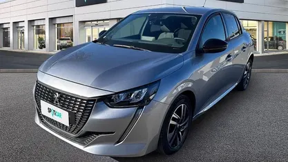 Usata Peugeot 208 Allure 101 CV (74 kW) 2022 Utilitaria