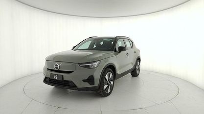 Nuova Volvo EX40 Core 127 kW (174 CV) 2025 Verde SUV