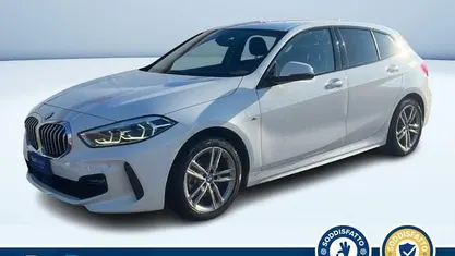 Bianco Usata 2023 BMW 116 Shadowline Due volumi | 24.800 € (Buon prezzo)