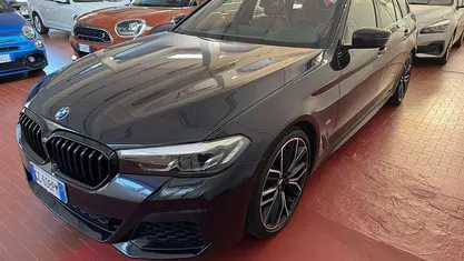 Usata BMW 530 M Sport 249 CV (183 kW) 2020 Blu/azzurro Station wagon