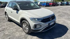 Beige Usata 2023 VW T-Roc Life SUV | 22.900 € (Buon prezzo)