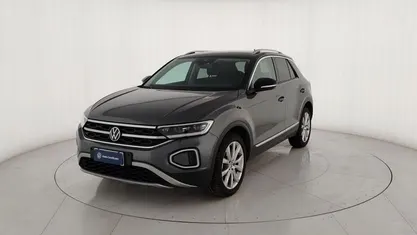 Usata VW T-Roc Style 110 CV (80 kW) 2023 Grigio SUV
