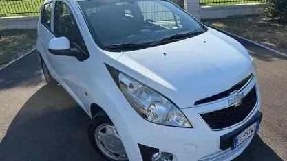 Usata Chevrolet Spark LS 68 CV (50 kW) 2011 Bianco Utilitaria
