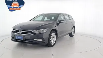 Manganese grey metallizzato Usata 2021 VW Passat Business Station wagon | 23.900 € (Molto cara)