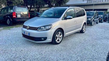 Usata VW Touran Comfortline 105 CV (77 kW) 2015 Grigio Monovolume