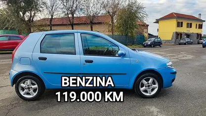 Grigio Usata 2006 Fiat Punto Dynamic Tre volumi | 2650 € (Buon prezzo)