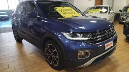 Begagnad VW T-Cross Advance 110 HK (80 kW) 2022 Blå SUV
