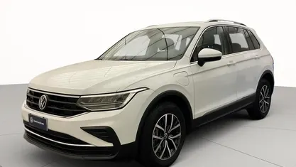 Gebraucht VW Tiguan Life 245 PS (180 kW) 2022 Weiß SUV