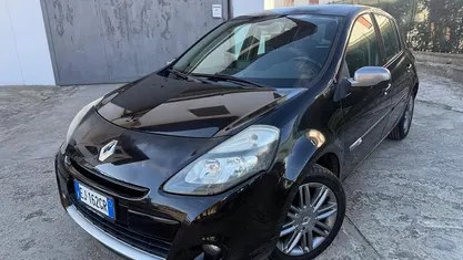 Usata Renault Clio II 75 CV (55 kW) 2011 Nero Berlina