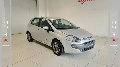 Usata 2010 Fiat Punto Evo Dynamic Utilitaria | 4890 € (Cara)