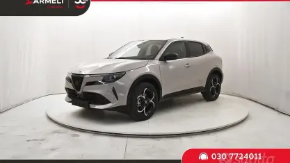 Nouvelle Alfa Romeo Junior Ti 145 ch (106 kW) 2026 Gris SUV