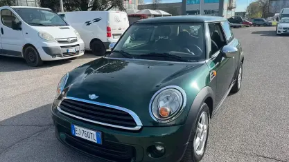 Usata Mini ONE 75 CV (55 kW) 2011 Verde Utilitaria
