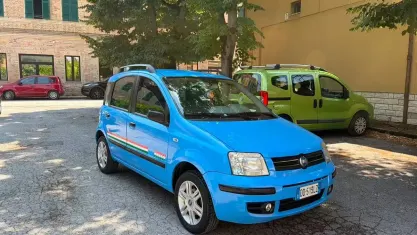 Usata Fiat Panda 69 CV (50 kW) 2006 Bluazzurro Utilitaria