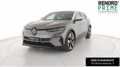 Grigio scuro Usata 2022 Renault Mégane Techno Tre volumi | 26.890 € (Buon prezzo)