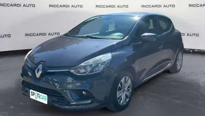 Usata Renault Clio IV Zen 73 CV (53 kW) 2017 Grigio Berlina