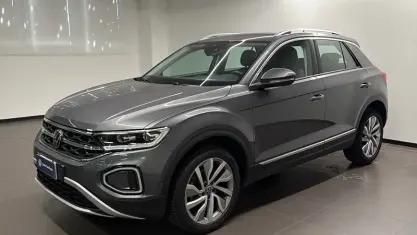 Usata VW T-Roc Style 116 CV (85 kW) 2023 Grigio SUV