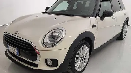 Usata Mini Cooper D Business 150 CV (110 kW) 2017 Utilitaria