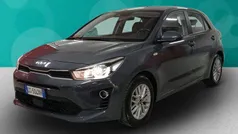 Grigio Usata 2021 Kia Rio 2 Tre volumi | 13.690 € (Buon prezzo)