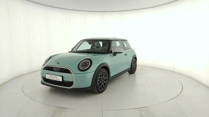 Usado Mini Cooper Favoured 156 HP (114 kW) 2024 Azul Citadino