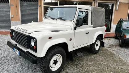Usata Land Rover Defender S 122 CV (89 kW) 2009 Pick-up