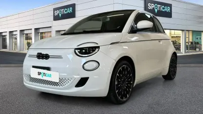 Usata Fiat 500e La Prima 86 kW (118 CV) 2023 Bianco Utilitaria