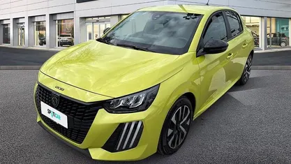 Bianco Usata 2024 Peugeot 208 Active Due volumi | 14.750 € (Buon prezzo)