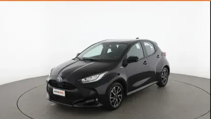 Usata Toyota Yaris Hybrid Trend 92 CV (67 kW) 2020 Nero Berlina