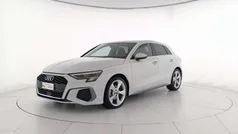 Bianco ghiacciaio metallizzato Usata 2024 Audi A3 Sportback S-Line Tre volumi | 35.900 € (Buon prezzo)