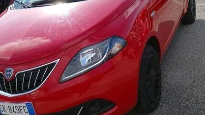 Rosso Usata 2022 Lancia Ypsilon Silver Due volumi | 11.900 € (Buon prezzo)