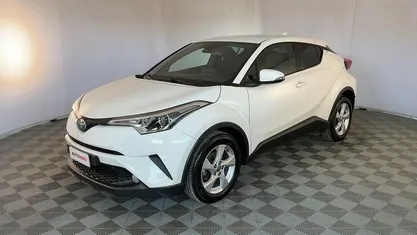 Gebraucht Toyota C-HR Active 116 PS (85 kW) 2018 Weiß SUV