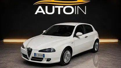 Begagnad Alfa Romeo 147 120 HK (88 kW) 2010 Vit Halvkombi