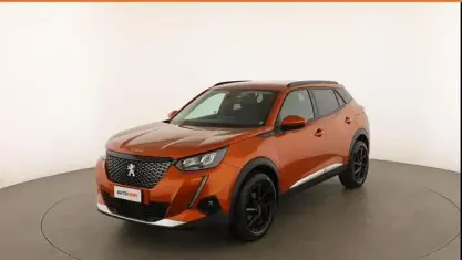 Usata Peugeot 2008 Allure 131 CV (96 kW) 2020 Arancio SUV